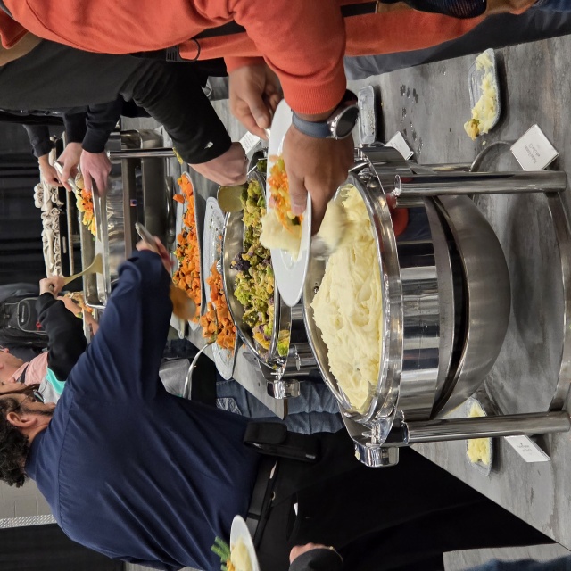 入口からは肉が見えない罠