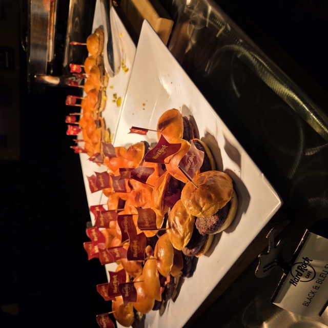 ブラックアンドブルー